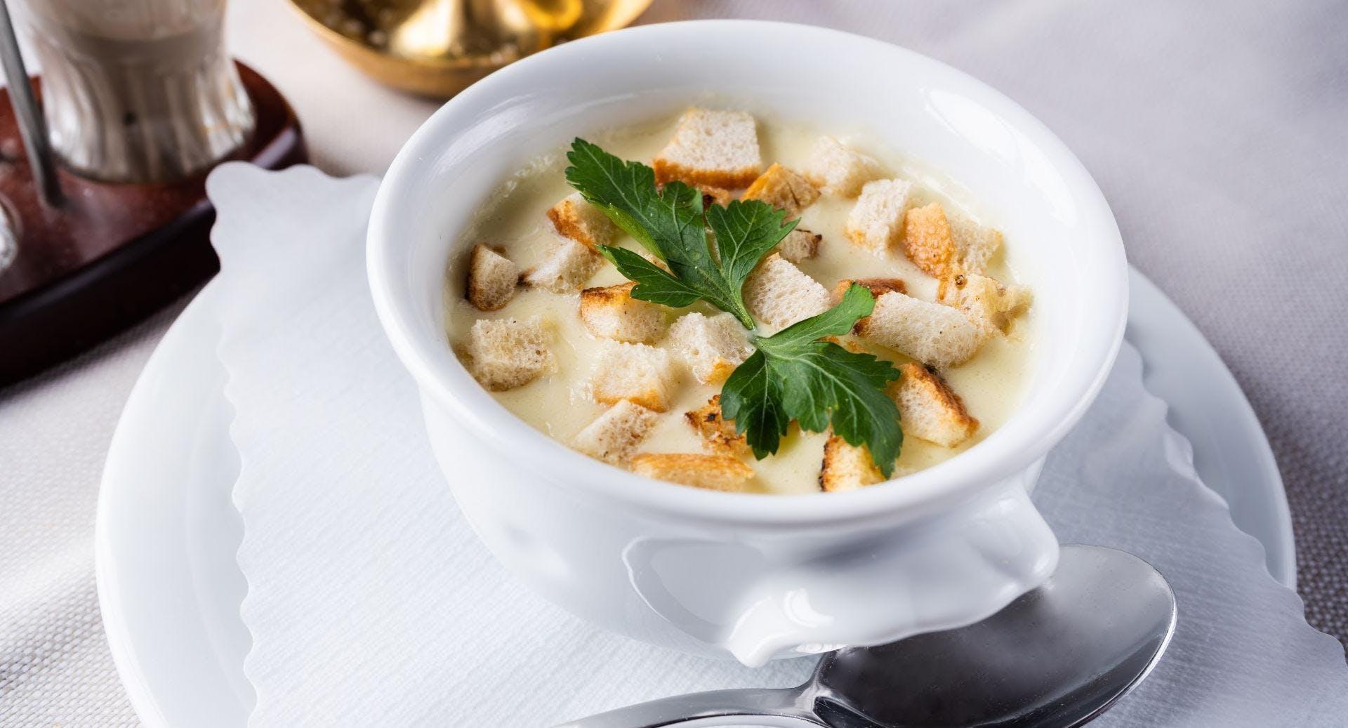 Cremesuppe mit Croutons